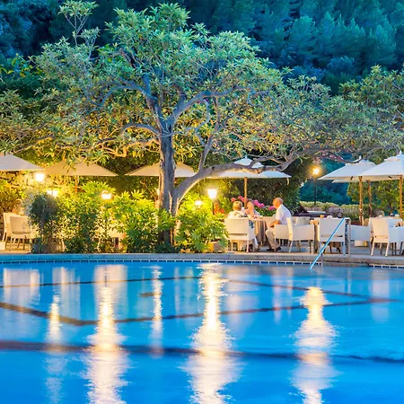 Es Moli Otel 4*